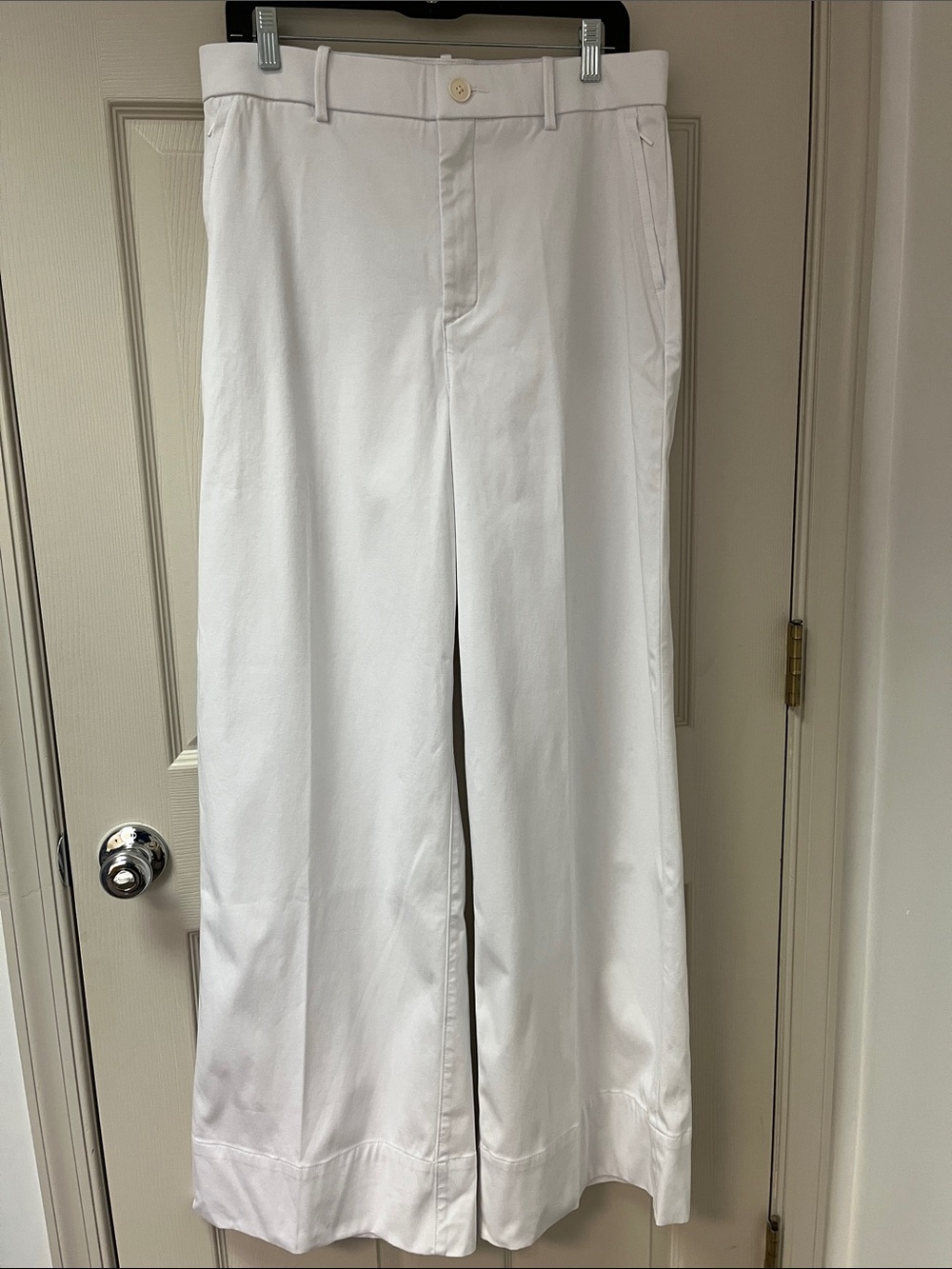 SPANX wide leg pants. Soft stretch twill. Zip pockets. NWT. Size LARGE TALL